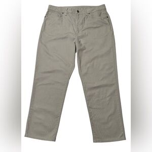 Patagonia Women’s Olive Green Pants, Size 14
97% Organic Cotton NWT